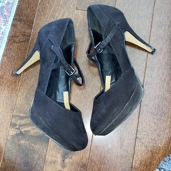 Call It Spring Heels - Picture 5 of 9